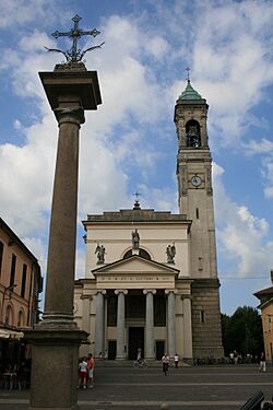 Rho - Piazza San Vittore.JPG