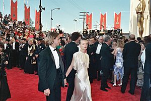 Archivo:River Phoenix and Martha Plimpton