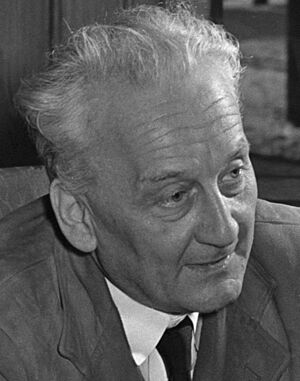 Archivo:Albert Szent-Györgyi cropped