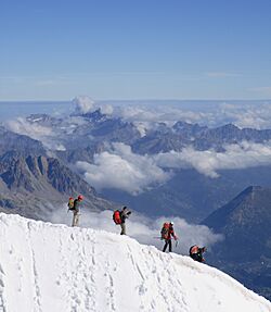 Archivo:Alpinistes Aiguille du Midi 03