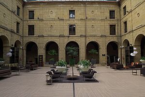 Archivo:Antiguo Convento de San Agustín (Haro). La Rioja