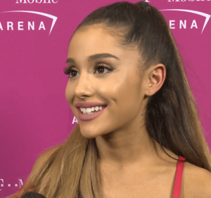 Ariana Grande interview 2016.png