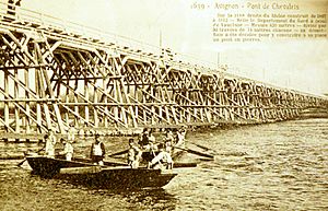 Archivo:Avignon Pont de chevalets traversant le Rhône