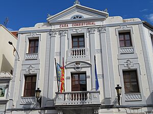 Archivo:Ayuntamiento de Llucena-Lucena del Cid