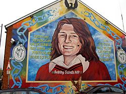 Archivo:Bobby sands mural in belfast320