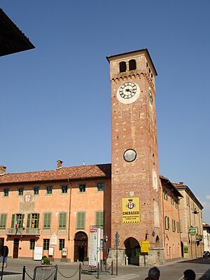 Archivo:Cherasco torrecivica