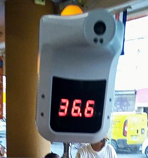 Archivo:Digital Body Thermometer in Restaurant