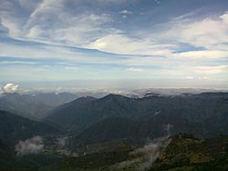 El majestuoso cielo del condor de los Andes.jpg