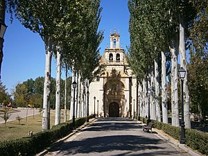 Archivo:Ermita de la Santísima Trinidad - 7