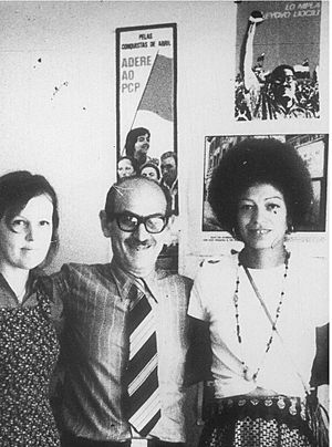 Archivo:Fernando Nadra en San Francisco, EE.UU., 1978, con Angela Davis
