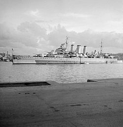 Archivo:HMS Cumberland (57)
