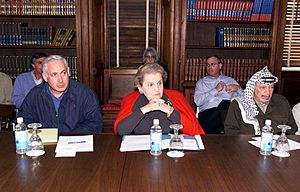 Archivo:Houghton house Netanyahu Albright Arafat