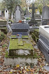 Archivo:Père-Lachaise - Division 90 - Cuervo 02