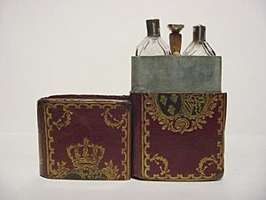 Archivo:Perfumero Maria