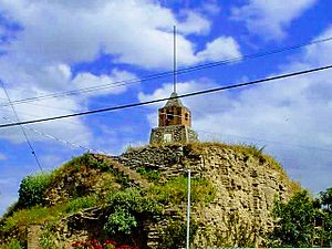 Archivo:Pirámide en Coyotzingo