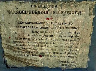 Placa Manuel Buendía 2.jpg