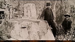 Archivo:Sergeant Carrasco at Machu Picchu on 24 July 1911