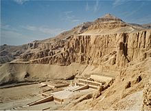 Archivo:Tempel der Hatschepsut (Deir el-Bahari)