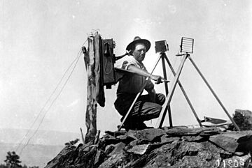 Archivo:11903A LO with Heliograph CA 1912 (22762702845)