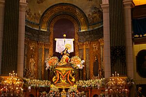 Archivo:Altar Caridad
