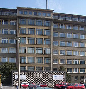 Archivo:Berlin Stasi Normannenstrasse 2005