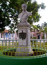 Archivo:Busto José Martí