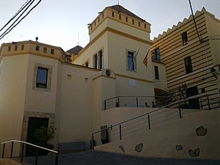 Castell del Baró de les Quatre Torres.jpg