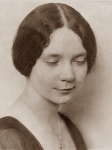 Dorothy L. Sayers.png