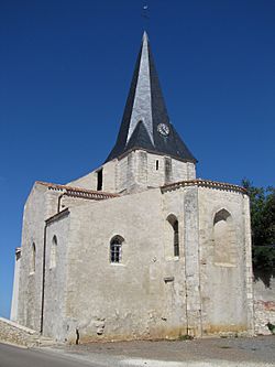Eglise Saint-Denis du Payré.JPG