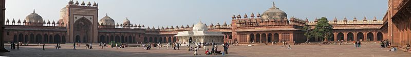 Archivo:Fatehpur Sikri-Jama Masjid-Panorama (Old name- Palace 11)