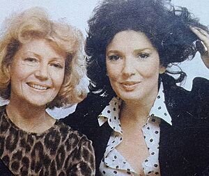 Archivo:Graciela Borges y Rita Hayworth