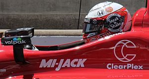Archivo:Graham Rahal at Carb Day 2015 - Stierch