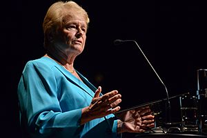 Archivo:Gro Brundtland no Fronteiras do Pensamento 2014 (15229793418)