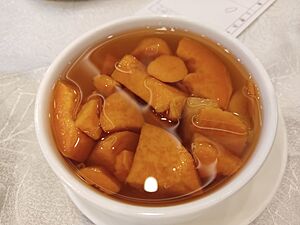 Archivo:HK KTD 觀塘區 Kwun Tong Sau Mau Ping 安泰邨 On Tai Estate shop 名舫酒家 Famous Restaurant food Sweet potato soup January 2022 Px3 02