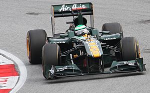 Archivo:Heikki Kovalainen 2011 Malaysia Qualify