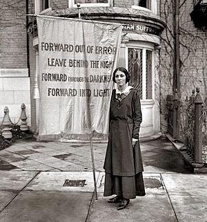 Archivo:Inez Milholland memorial service - Congressional Union for Woman Suffrage