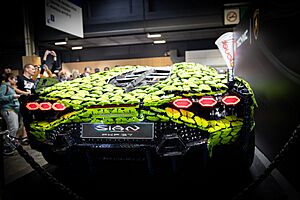 Archivo:Lamborghini Sián (FKP 37) en Lego® Échelle 1-1 (Arrière) - 0060