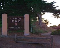 Archivo:Lands End Signage