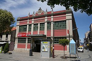 Archivo:Mercado do Calvario. Vigo