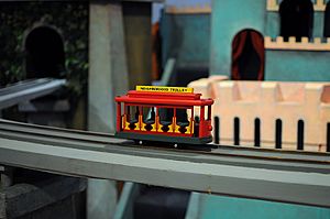 Archivo:Mister Rogers Trolley