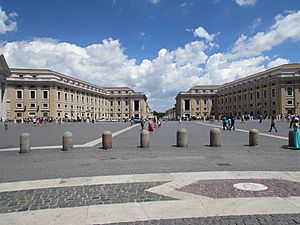 Archivo:Piazza San Pietro din Roma12