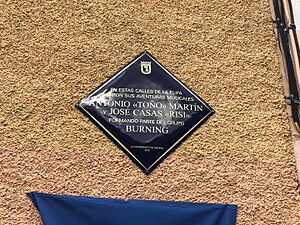 Archivo:Placa conmemorativa Pepe Risi Toño Martin