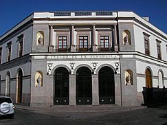 Archivo:Queretaro-teatro-republica