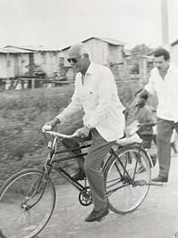 Archivo:SIXTO DURAN-BALLEN C.