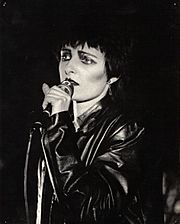 Archivo:Sioux-edinburgh80