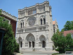 St. Mary's Cathedral Basilica of the Assumption in Covington, KY.JPG