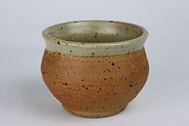 Studio Ceramics sugar bowl by Bernard Leach (YORYM-2004.1.2022.3)