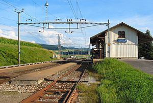 Archivo:Taegertschi Bahnhof 2002