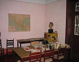 Archivo:Trotsky last office