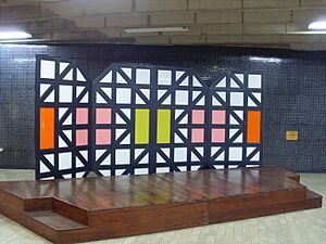 Archivo:UCV 2015-140 Mateo Manaure 1998, Construcción cromática 1998